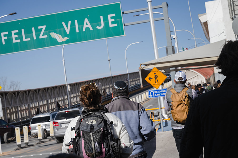 A delegation of rabbis led by HIAS and T'ruah cross the Paso del Norte International Bridge from Ciudad Juárez, Mexico to El Paso, Texas on December 12, 2022. Photo Credit: Justin Hamel for HIAS